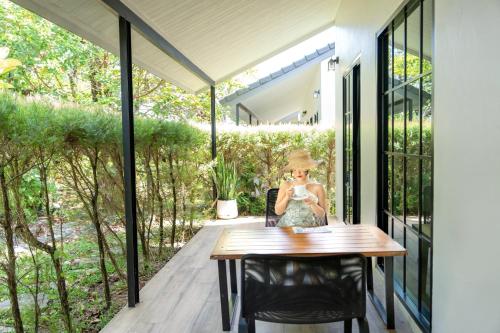 trat tara boutique hotel