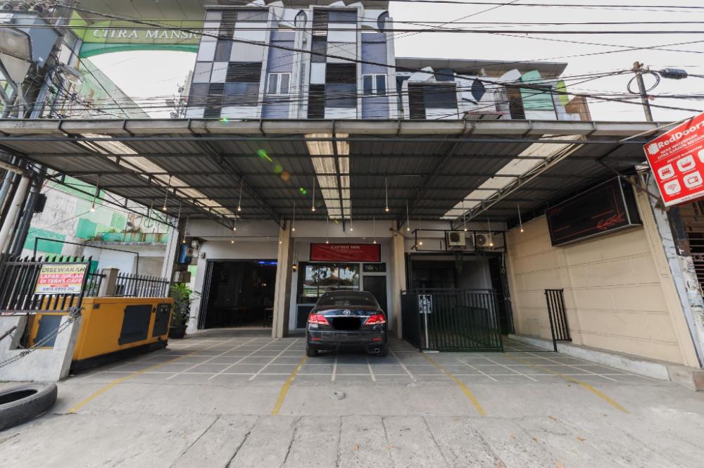 reddoorz near waterpark citra garden medan