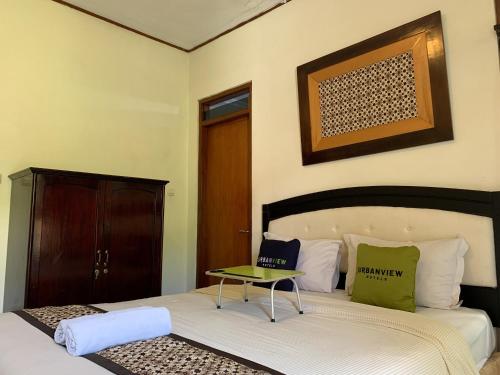 urbanview sasono putro condongcatur by reddoorz