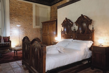 palazzo guazzoni zaccaria