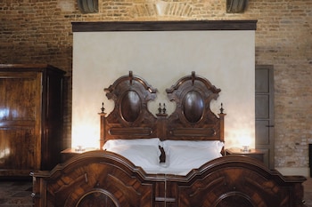 palazzo guazzoni zaccaria