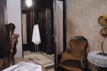 palazzo guazzoni zaccaria