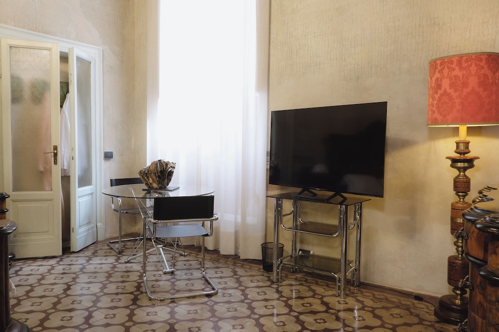 palazzo guazzoni zaccaria