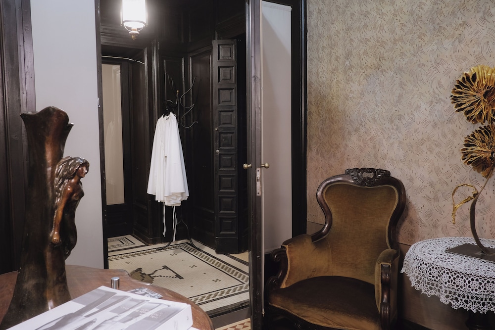 palazzo guazzoni zaccaria