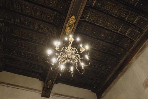 palazzo guazzoni zaccaria