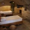1811 cave hotel