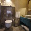 1811 cave hotel