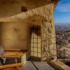 1811 cave hotel