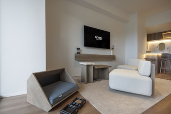 seven x seven itoshima