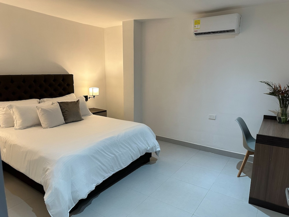 hotel zuriel boutique