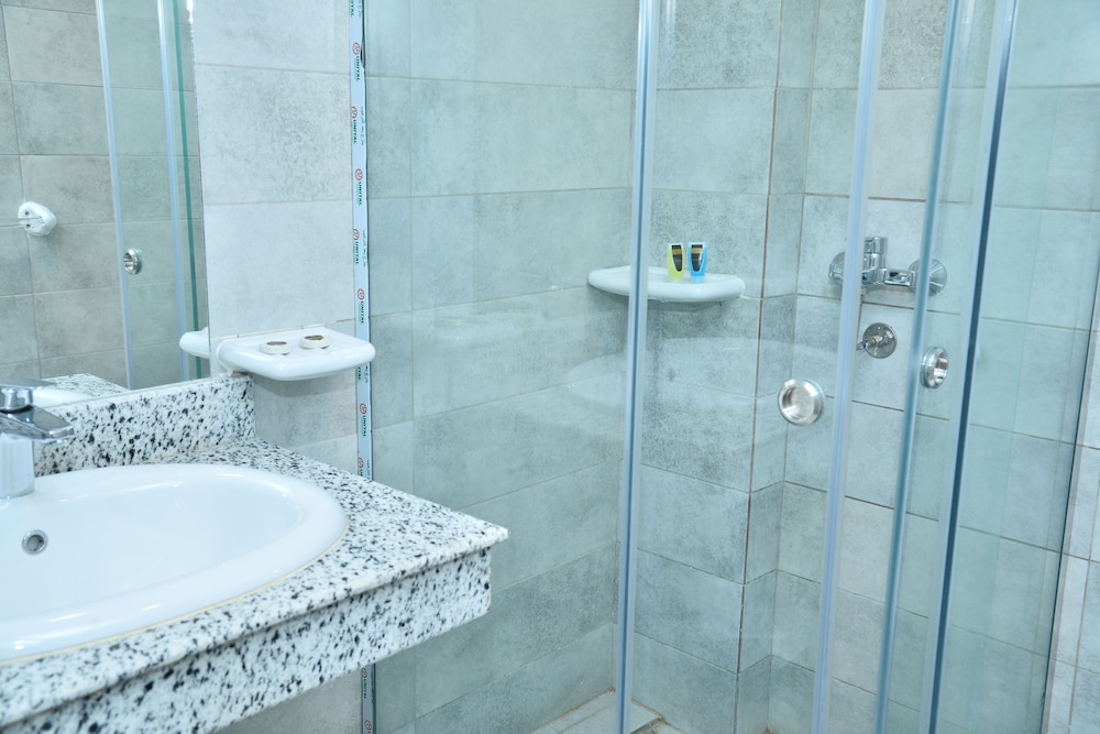 miramar evergreen hotel