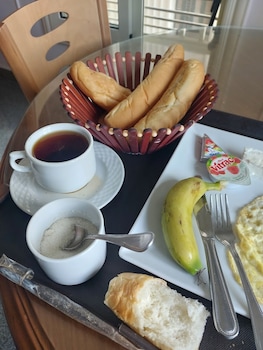 miramar evergreen hotel