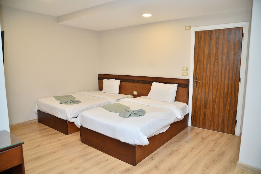 miramar evergreen hotel