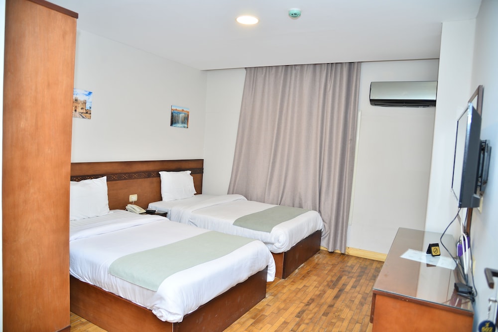 miramar evergreen hotel