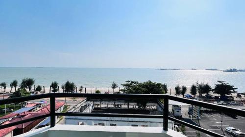 mutiara melaka beach resort by glex g0905