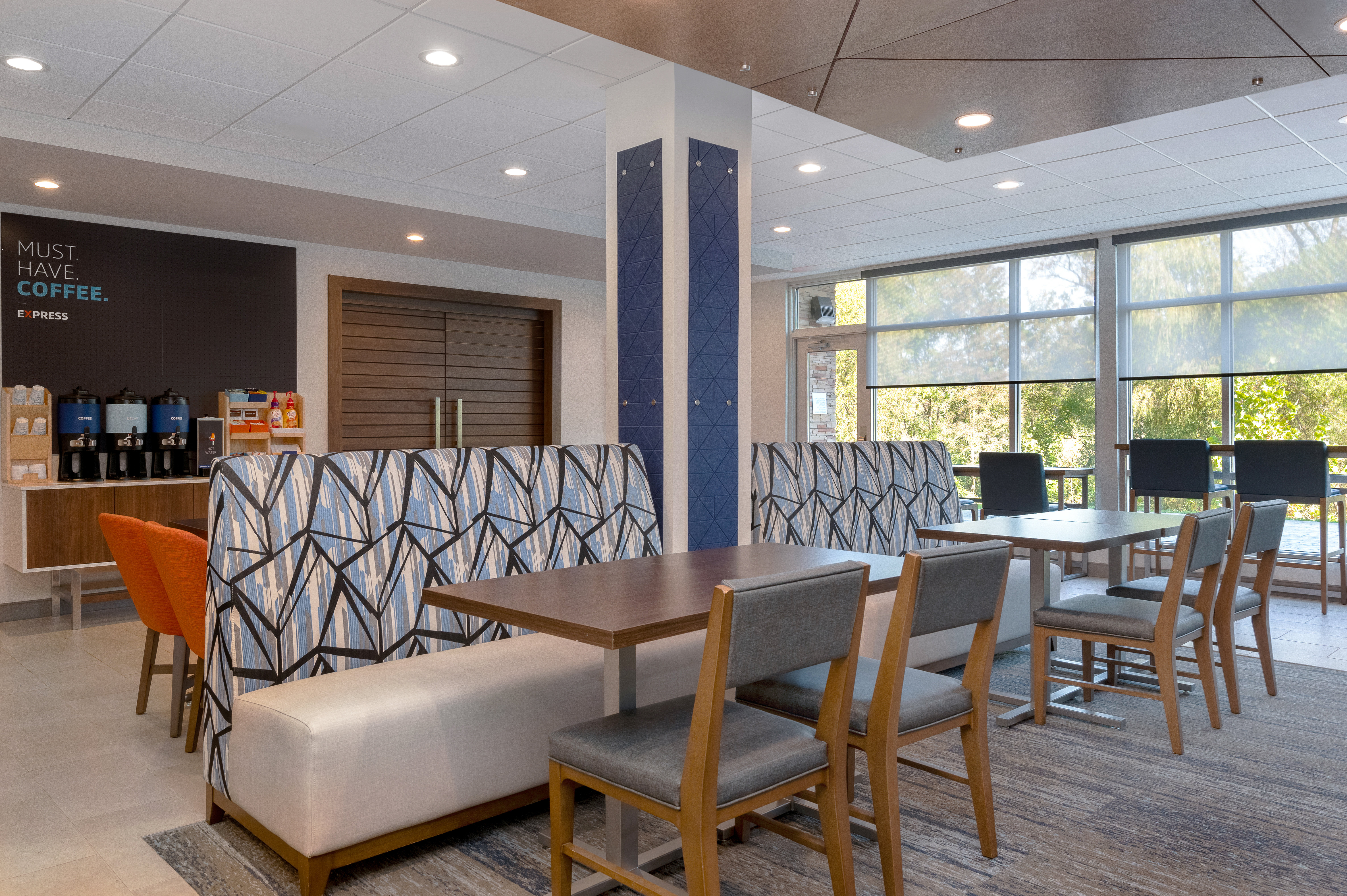 holiday inn express and suites alton st louis area