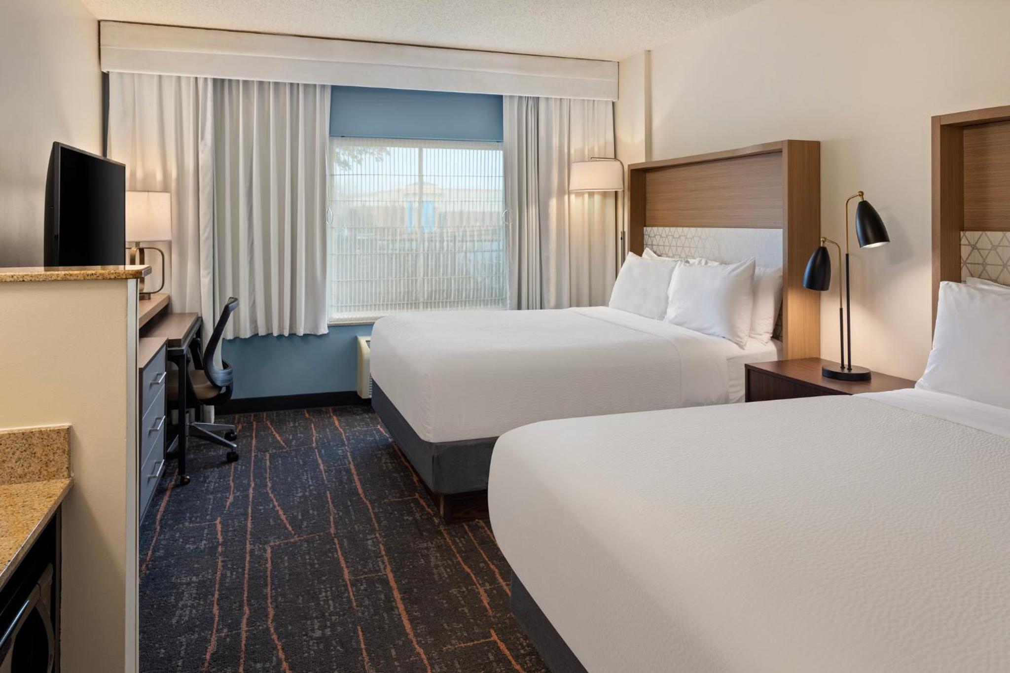 holiday inn hotel and suites maple grove nw mpls a