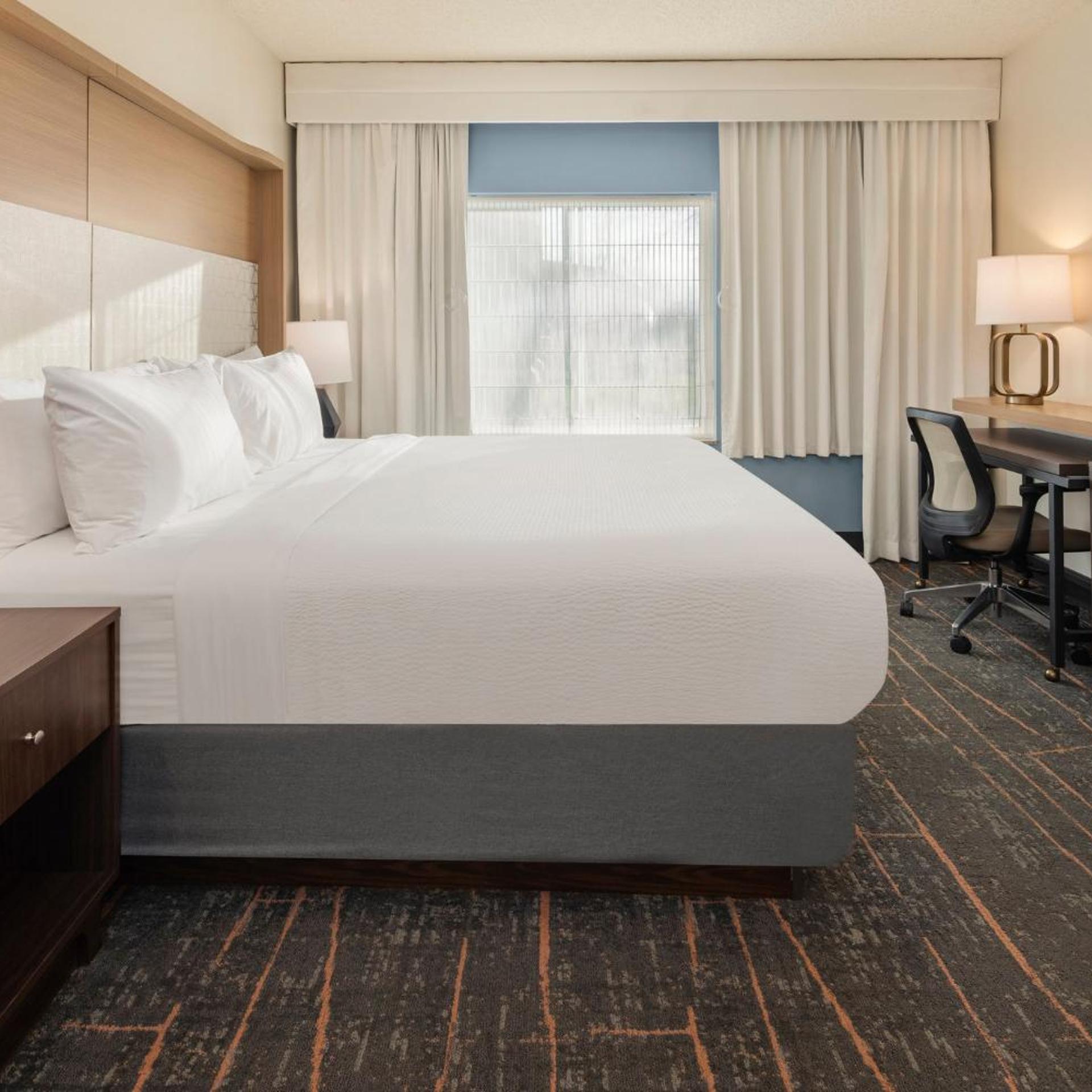 holiday inn hotel and suites maple grove nw mpls a