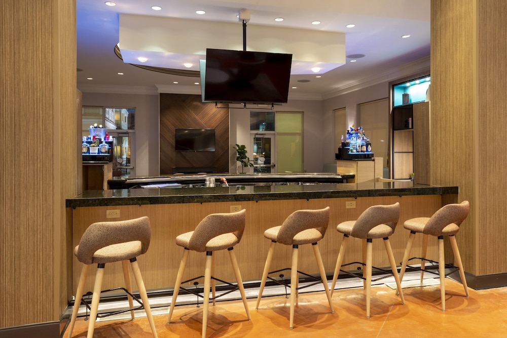 holiday inn hotel and suites maple grove nw mpls a