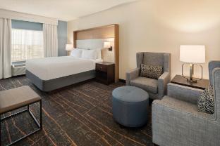 holiday inn hotel and suites maple grove nw mpls a