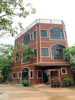 mana an lake hill resort