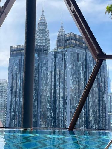 scarletz leisure suites klcc