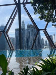 scarletz leisure suites klcc