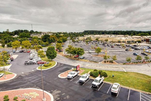 comfort suites outlet center