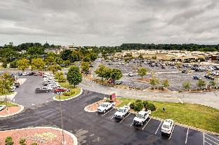Comfort Suites Outlet Center,Buncombe County>>Asheville,3 star
