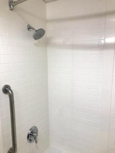 comfort suites outlet center