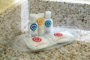comfort suites outlet center