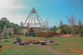 yellowstone camps resort khao yai