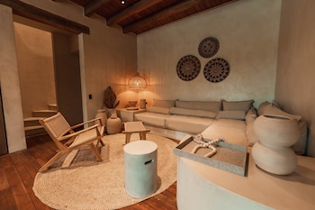 makani luxury wanderlust