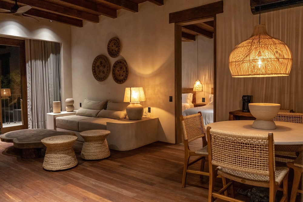 makani luxury wanderlust