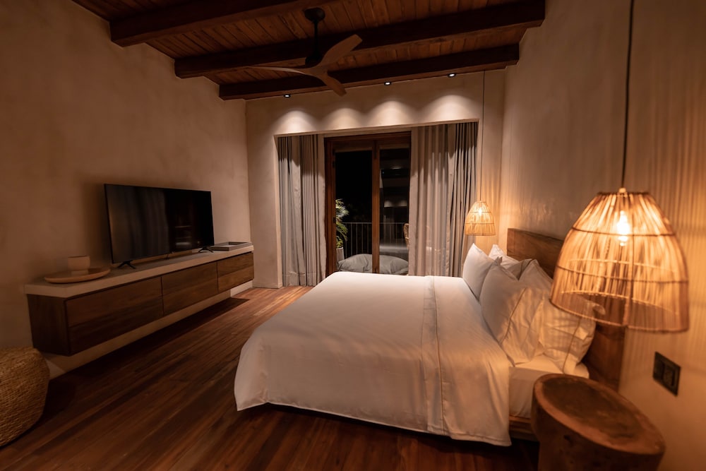 makani luxury wanderlust