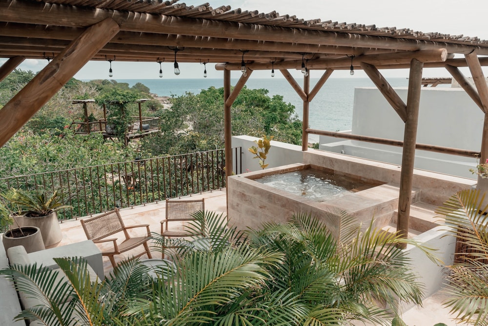 makani luxury wanderlust