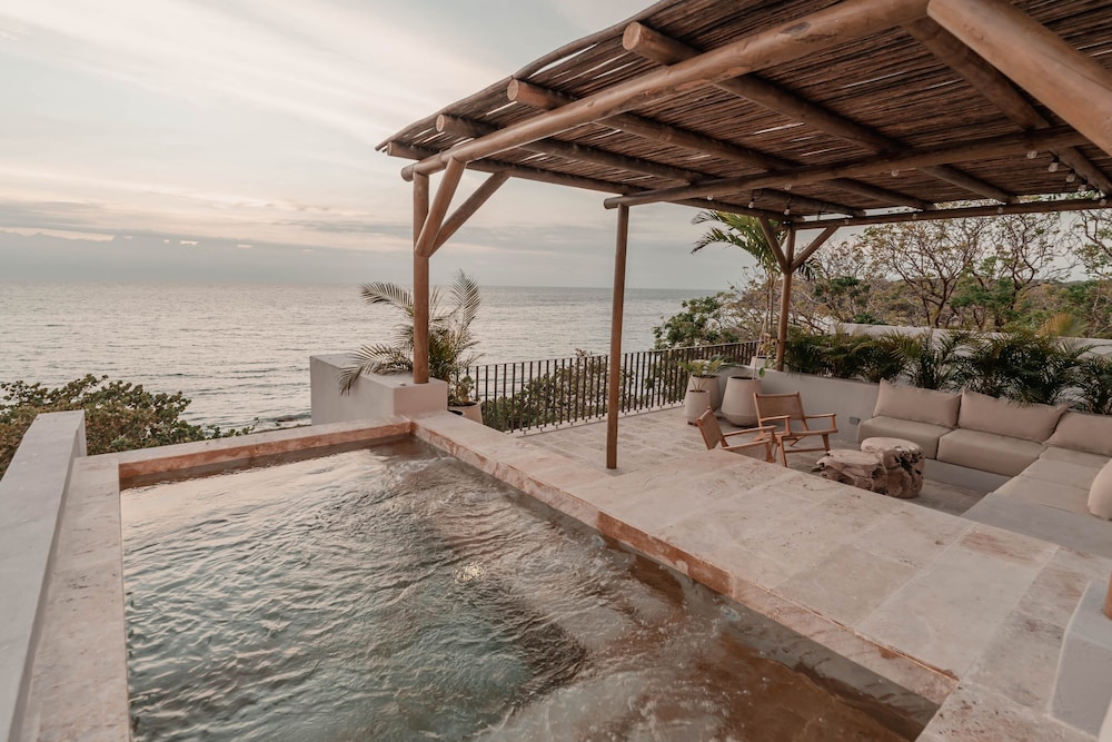 makani luxury wanderlust