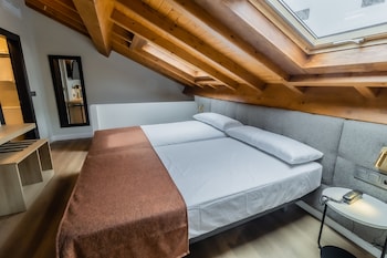 hotel corona de padron