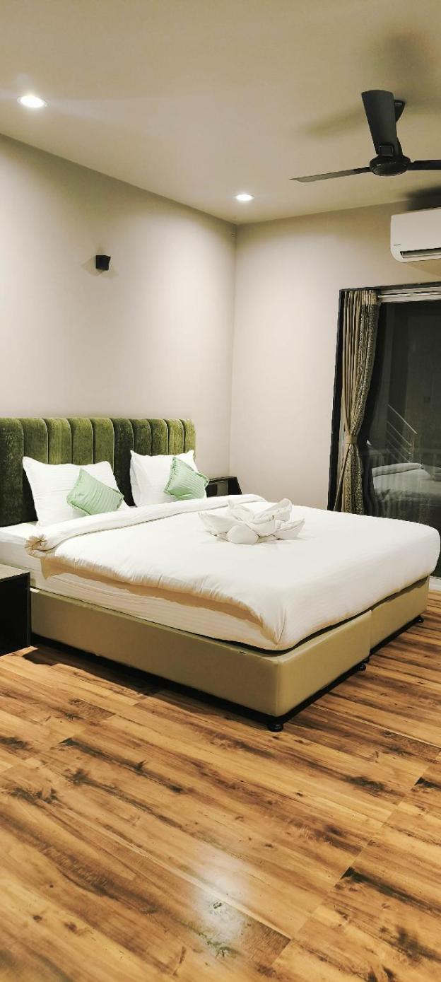 isola luxury farm suites