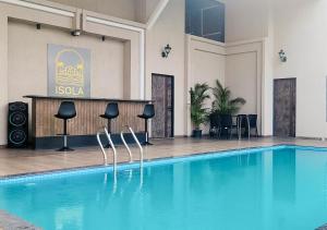 isola luxury farm suites