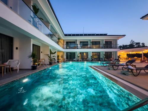 s cape hotel fethiye