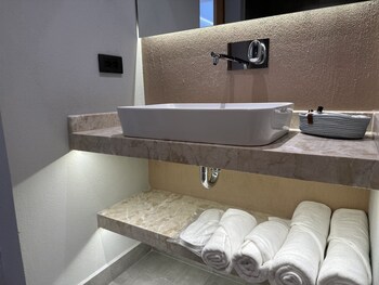 s cape hotel fethiye