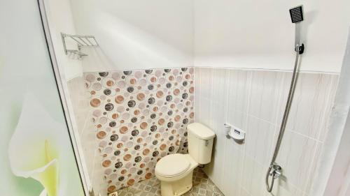 madina guest house syariah near gembira loka zoo yogyakarta mitra reddoorz