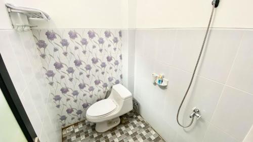 madina guest house syariah near gembira loka zoo yogyakarta mitra reddoorz