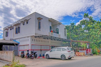 oyo 92872 swakarya guest house