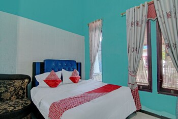 oyo 92872 swakarya guest house