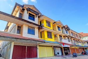 Spot On 92875 Pelita Stay,,2 star