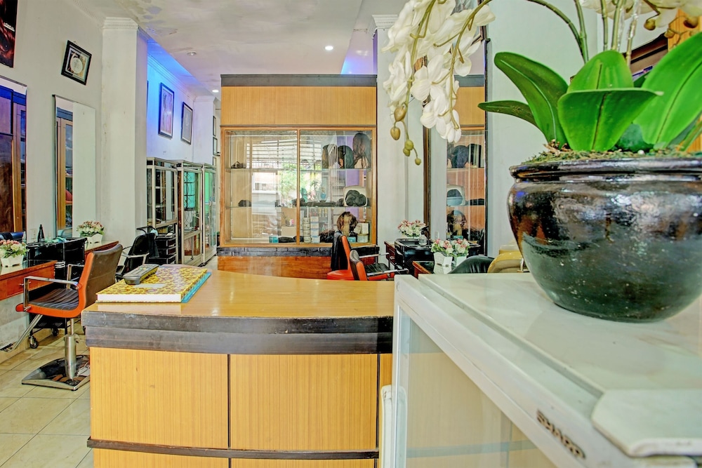 spot on 92905 sutomo residence syariah