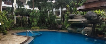 phuket meet holiday hotel