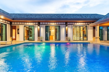 Phuket Meet Holiday Hotel,Thailand>>Phuket,5 star